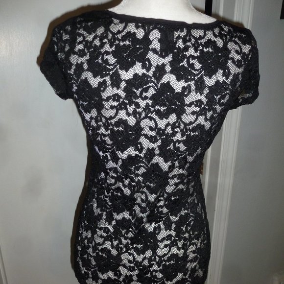 Sexy Stretchy Lace Short Sleeve Top, Size S - Picture 3 of 5